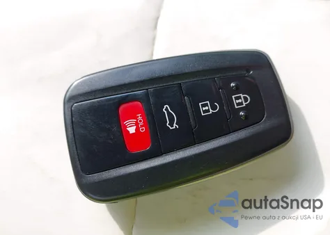 2020 Toyota Camry Le Hybrid z USA, uszkodzony, nr VIN 4T1E31AK6LU009314